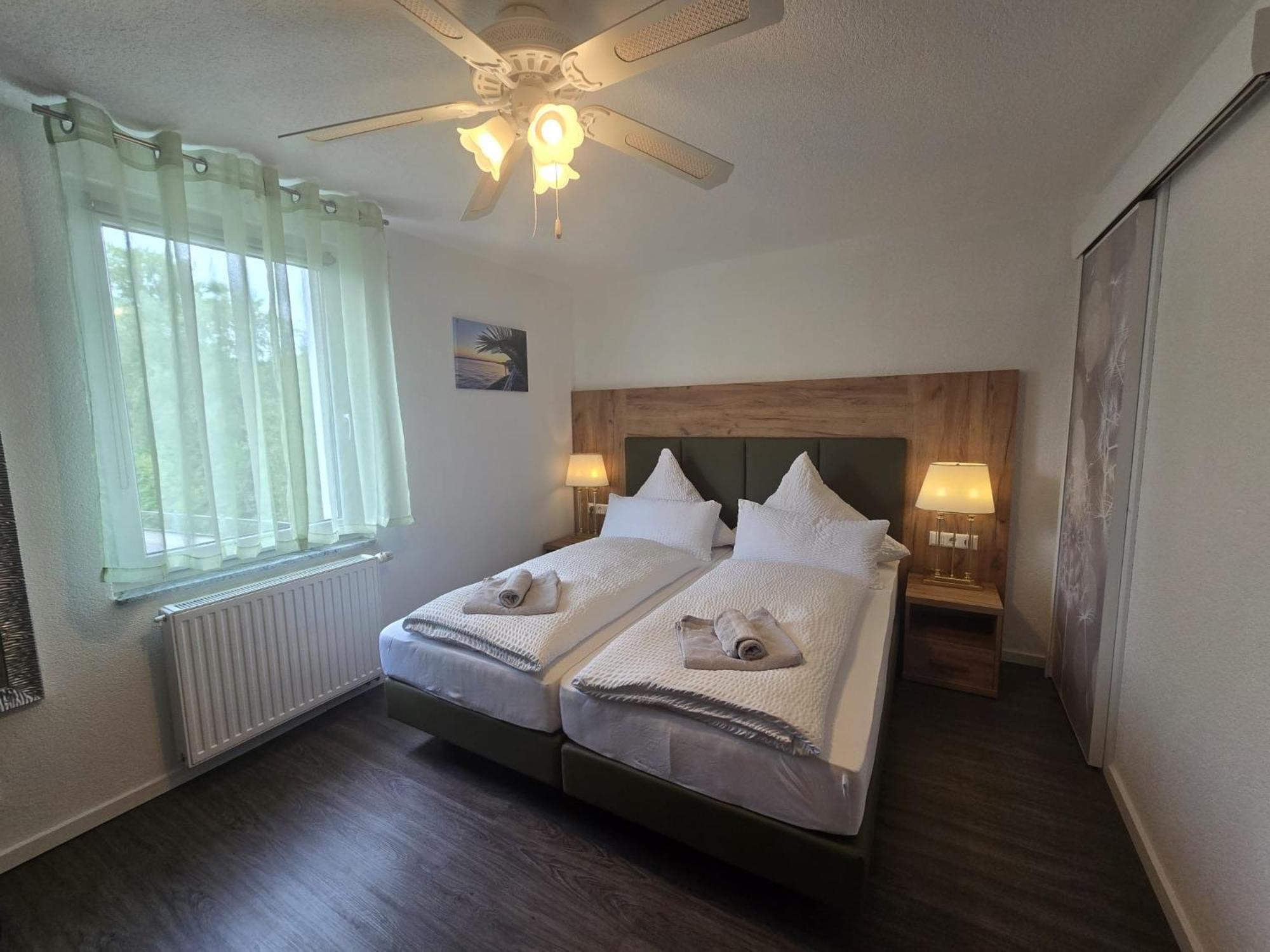 Bodensee Sunshine Zimmer & Apts. Uhldingen-Muehlhofen Exterior photo
